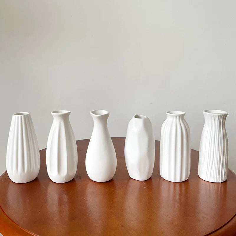 White Nordic Ceramic Flower Vase Retro Flower Bottle Creative Flower Arrangement Holder Simple Plant Pot Room Table Decor Mini