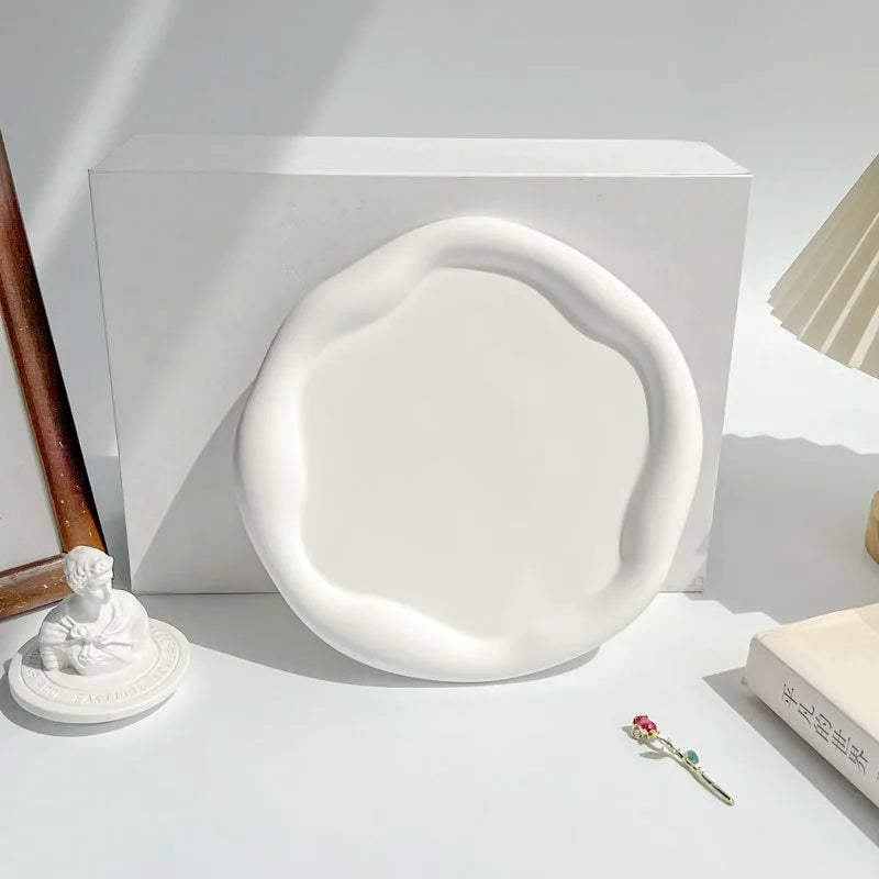 Decorative Prop with Irregular Cloud-shaped Tray Multipurpose Irregular Plaster Tray for Jewelry and Home Decor