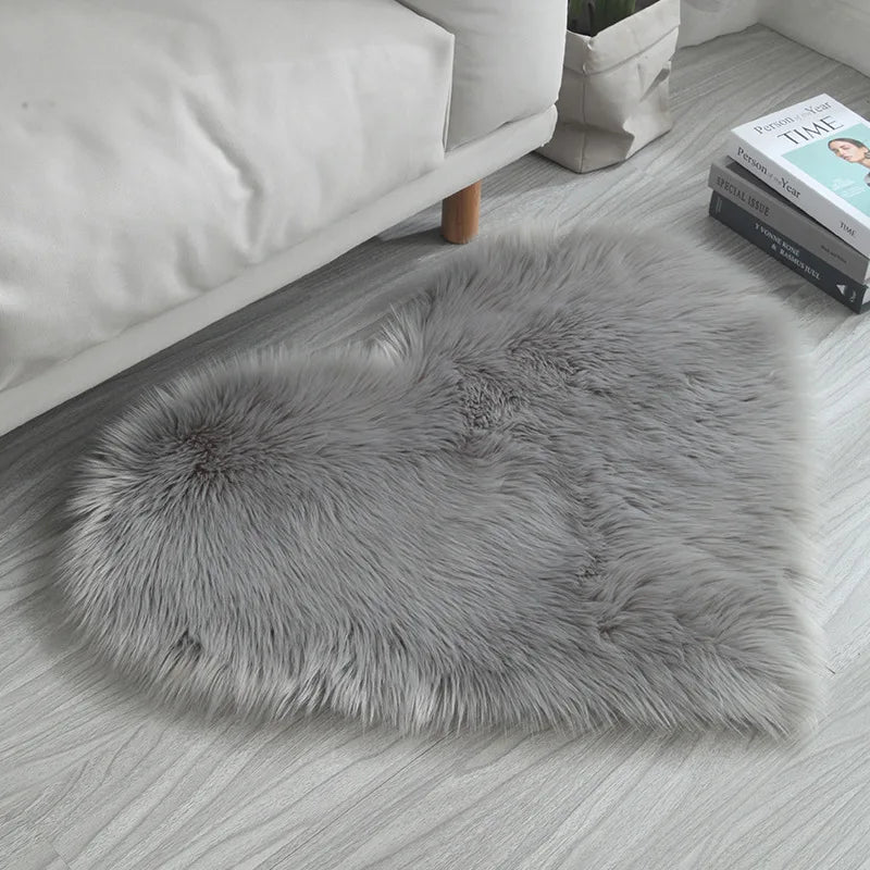 30x40cm Small Size Heart Shaped Fluffy Rug Shaggy Faux Wool Carpet Sofa Cushion Living Room Bedroom Decorative Floor Mats