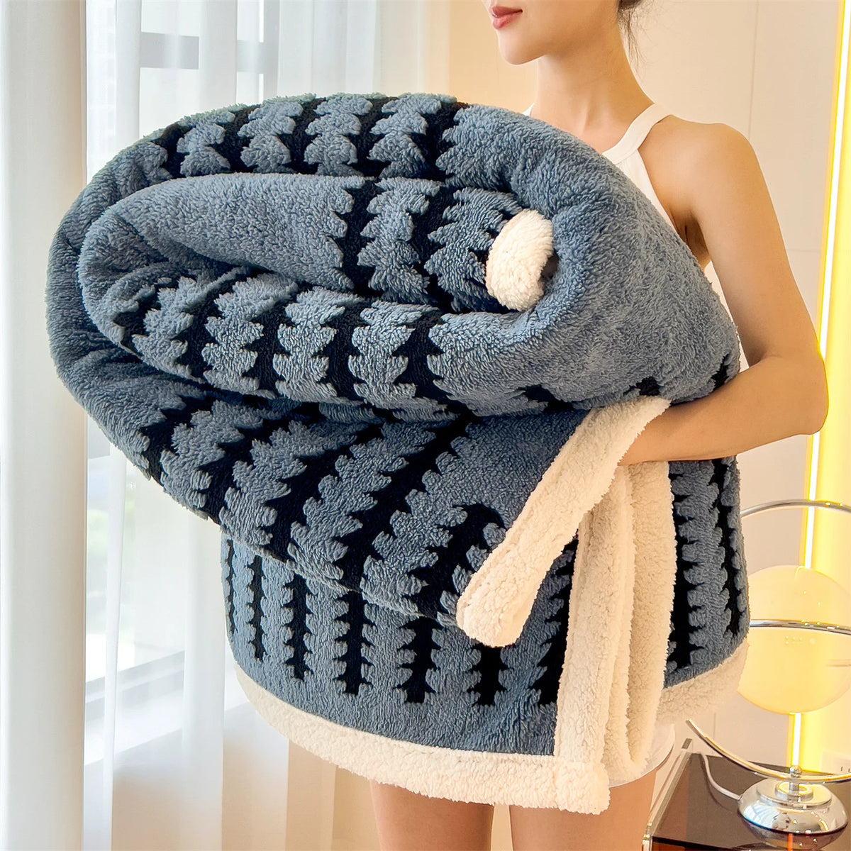 1PC Reversible Fluffy Sherpa Lined Blanket, Ultra Soft Heavyweight Fleece Blanket, Stylish Decorative Warm Blanket for Living Room Apartment