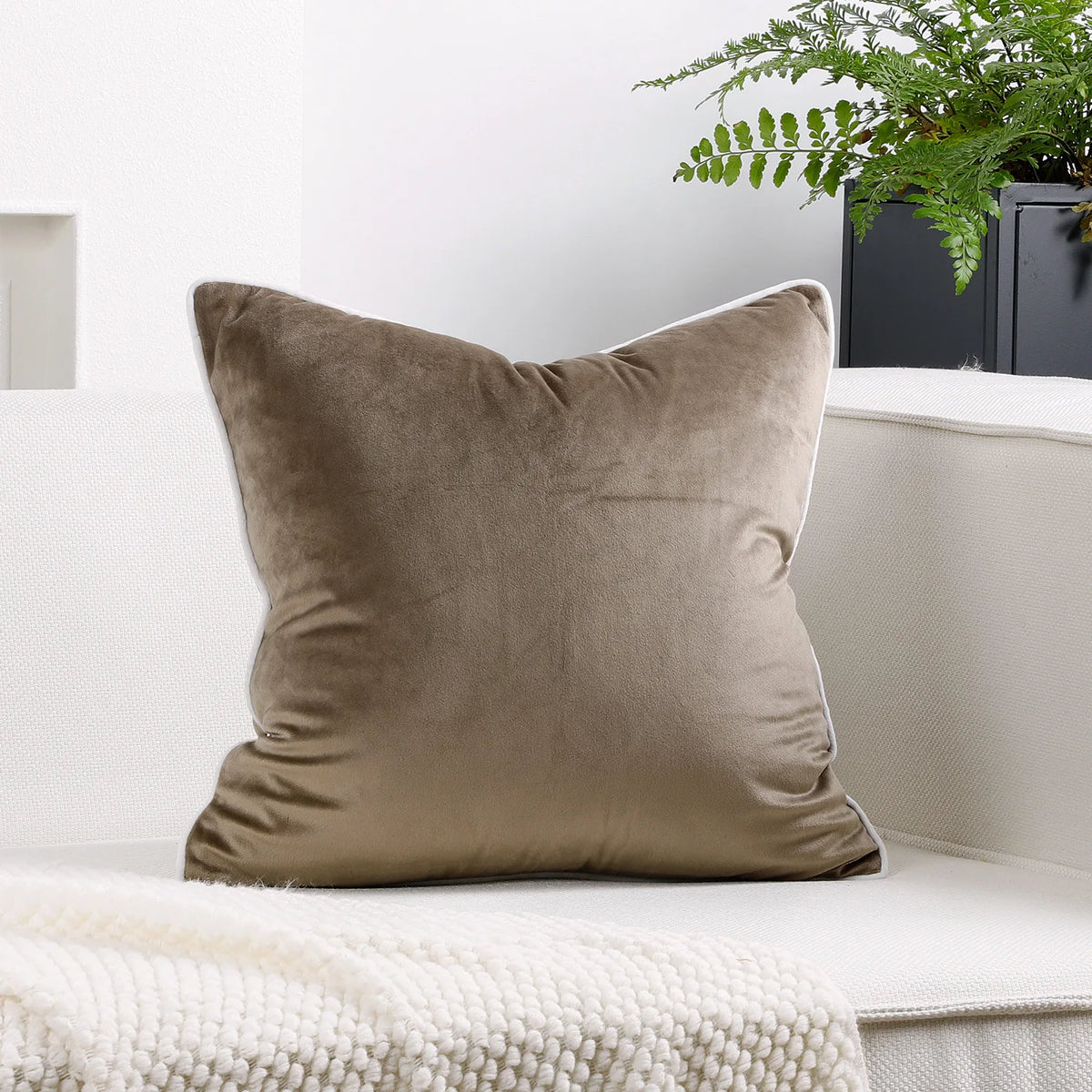 Modern Velvet Pillowcases for Living Room, Black & White Velour Cushion Covers, Sofa Decor, 45x45/50x50/30x50 cm