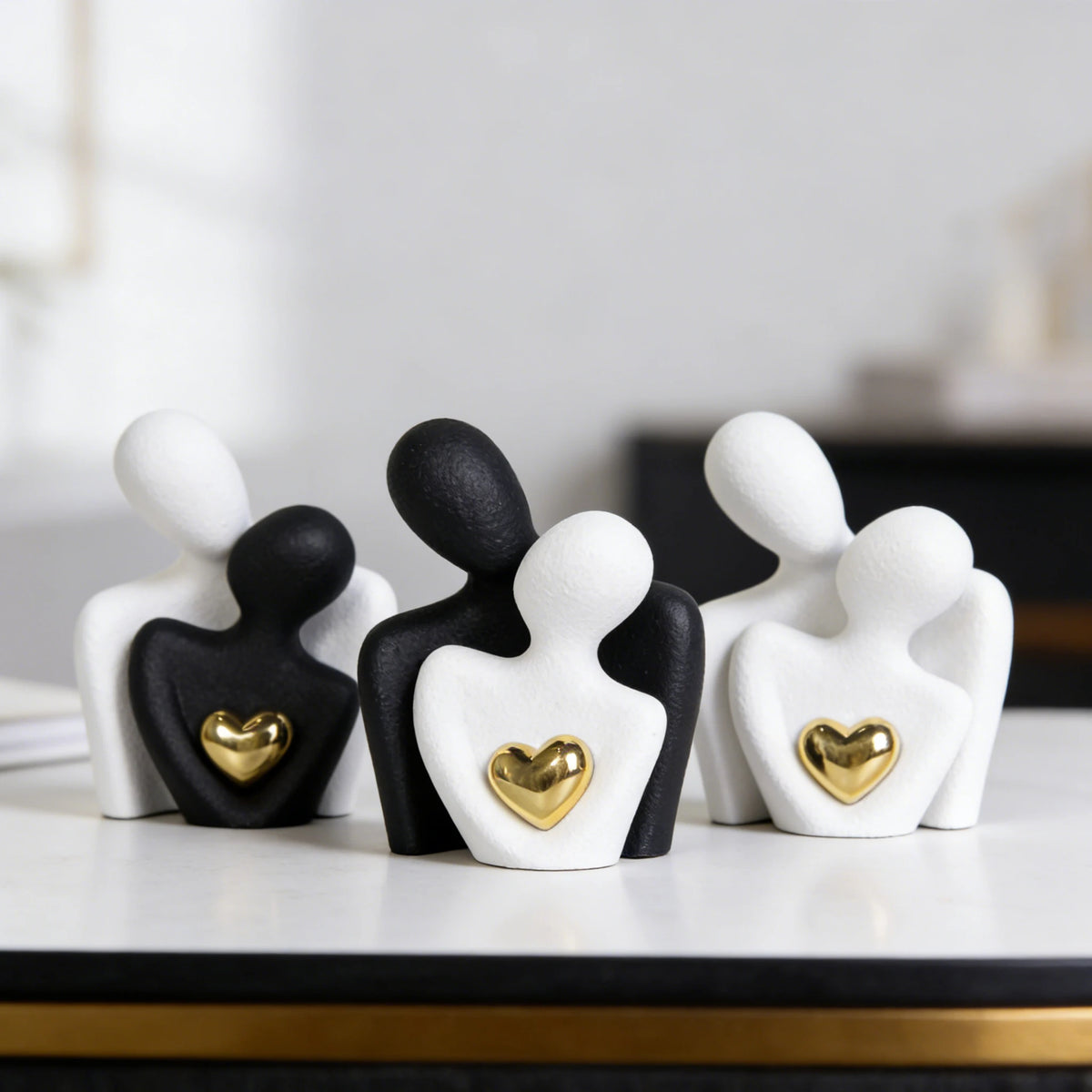 Couple Hugging Figurine Ceramic Couple Statue Abstract Modern Sculpture Love Figurines Art Craft Couple Home Accents