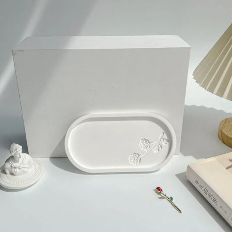 Decorative Prop with Irregular Cloud-shaped Tray Multipurpose Irregular Plaster Tray for Jewelry and Home Decor